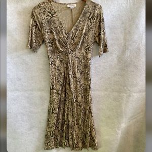 Motherhood snakeskin maternity dress size M/medium